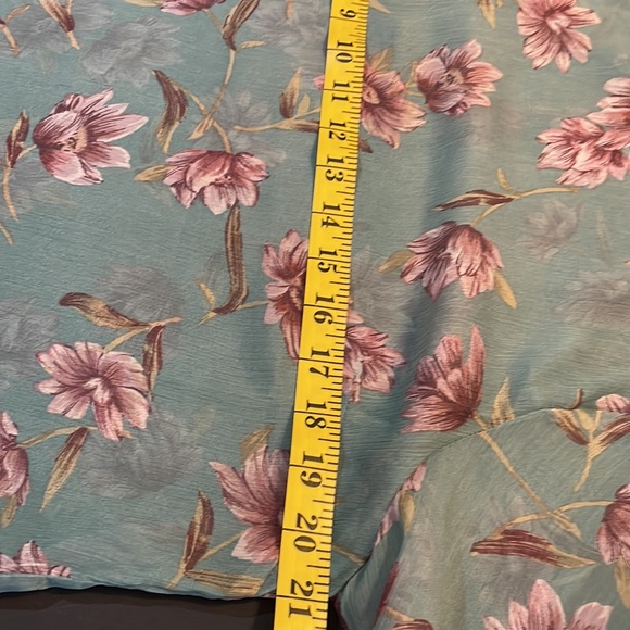 Floral Teal & Pink Sheer top,mock neck, long ruffle sleeve, flowy, XS - Picture 9 of 12